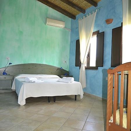 Agriturismo Rubinu Galtelli Luaran gambar