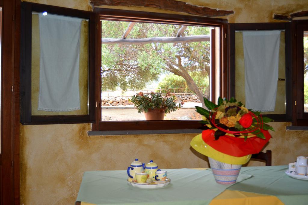 Agriturismo Rubinu Galtelli Luaran gambar