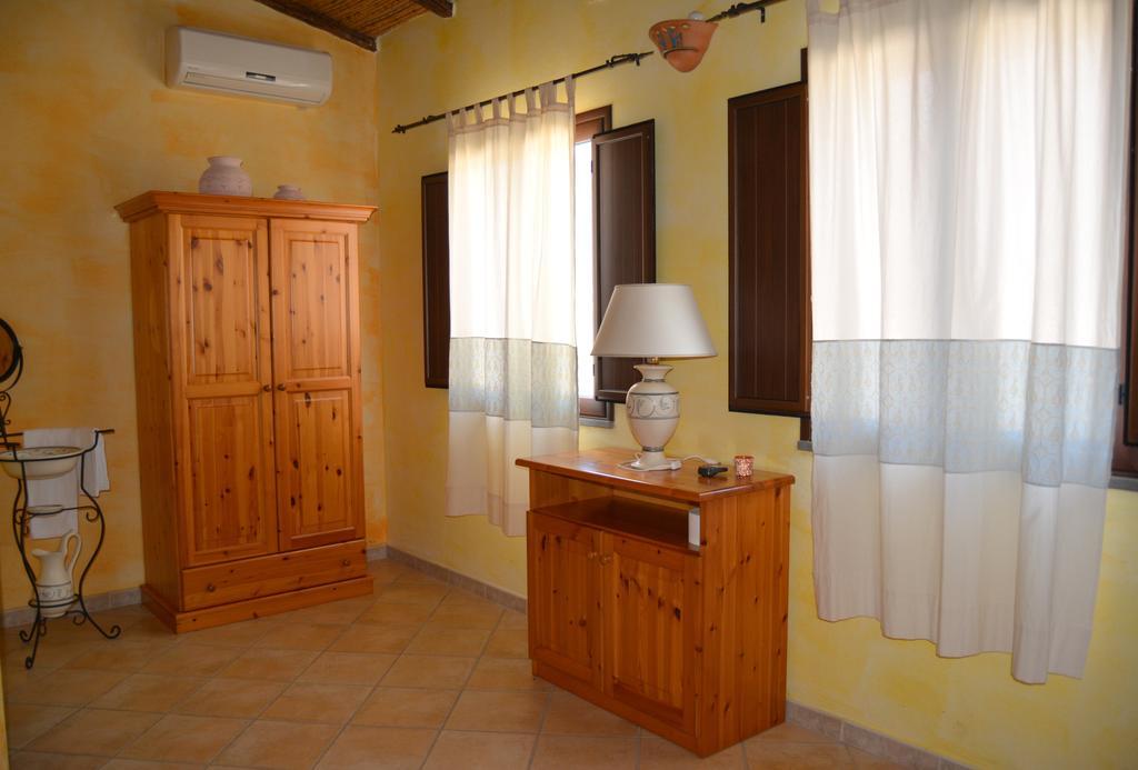 Agriturismo Rubinu Galtelli Bilik gambar