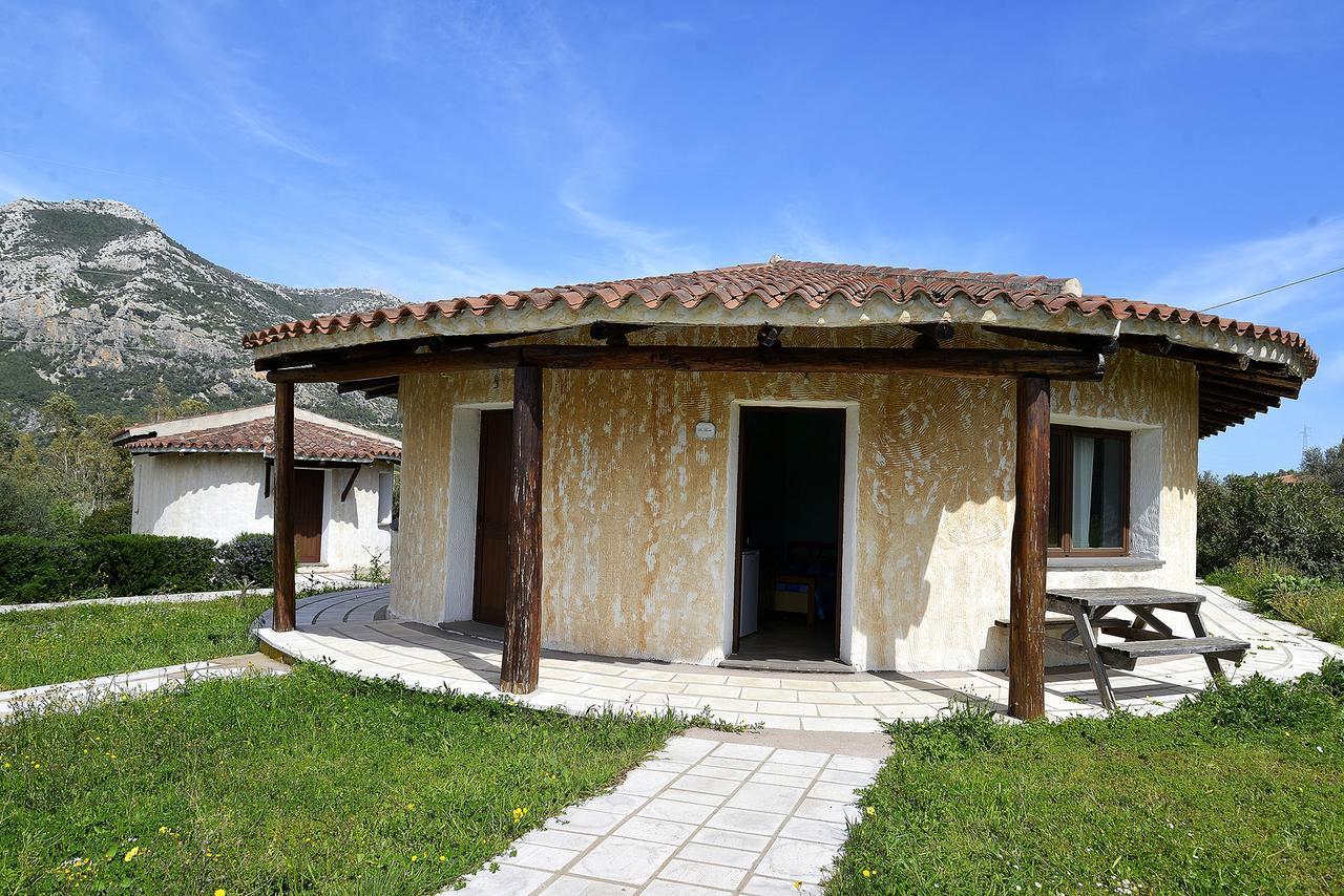 Agriturismo Rubinu Galtelli Luaran gambar