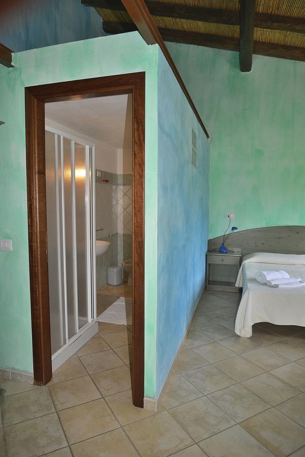 Agriturismo Rubinu Galtelli Luaran gambar