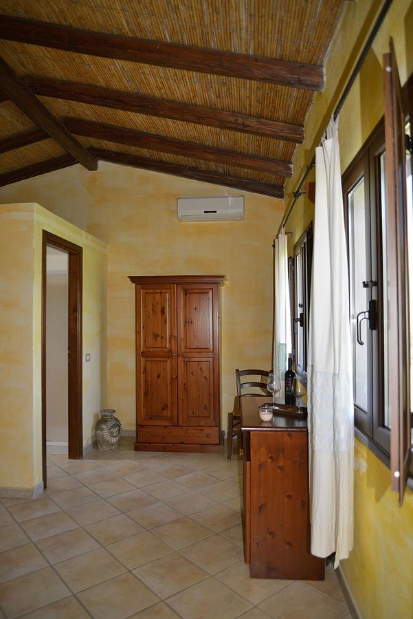 Agriturismo Rubinu Galtelli Luaran gambar