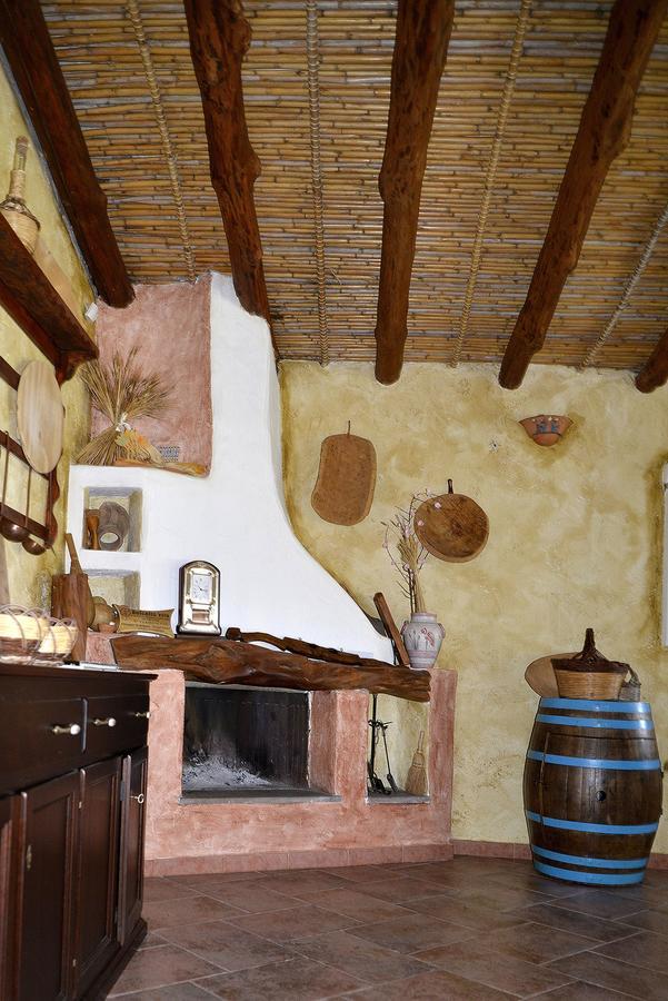 Agriturismo Rubinu Galtelli Luaran gambar