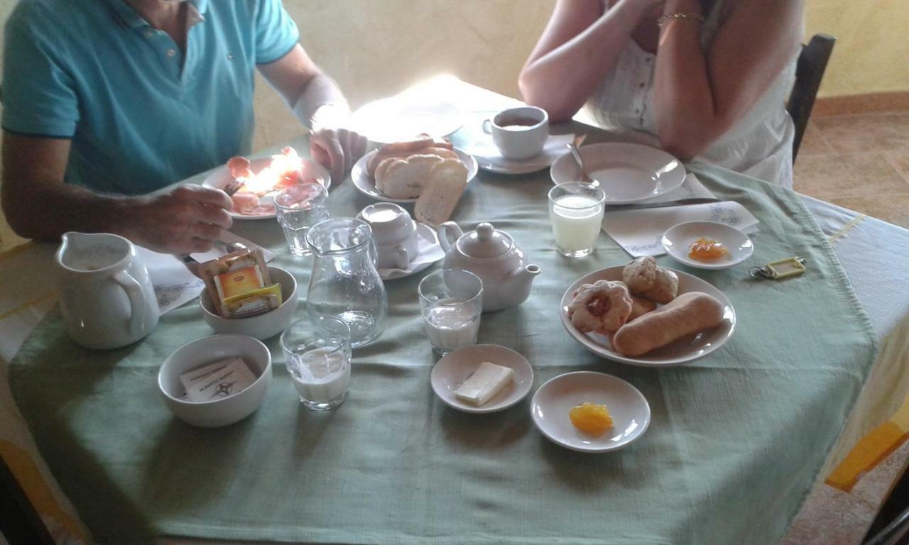 Agriturismo Rubinu Galtelli Luaran gambar