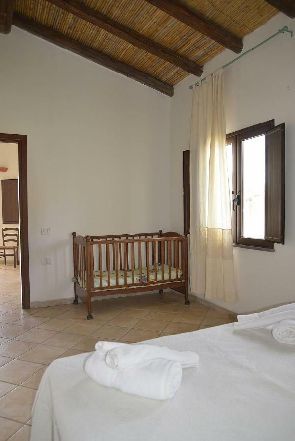 Agriturismo Rubinu Galtelli Luaran gambar
